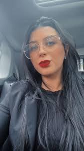 Lindsay Bueno's Instagram, Twitter & Facebook