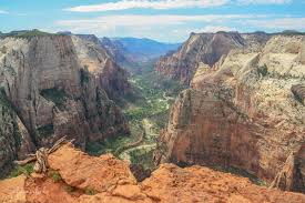 Springdale shuttle loop and stops the springdale shuttle loop is designed to help reduce traffic entering zion national park. Zion National Park Was Du Vor Deinem Besuch Wissen Musst