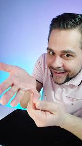 Fake Broken Finger Tutorial