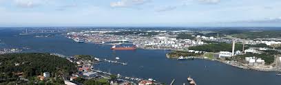 Im weitläufigen gebiet lässt sich direkt am wasser einiges entdecken: Online Hafenhandbuch Danemark Marina Lilla Bommen Goteborg