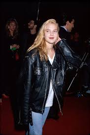 The 10 Best Trends We Took From The 90s Grunge Fashion Fashion Leather Jacket