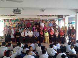 Established in 1958, approximately 1200 students from form 1 to form 5 pursue their secondary education here. Sambutan Hari Guru Smk Aminuddin Baki Chemor Smkabc Facebook