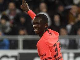 Borussia mönchengladbach vs bayern munich. Transfermarkt Nick Salihamidzic Postet Tanguy Kouassi Im Bayern Trikot