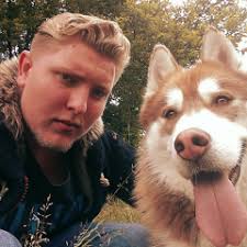 Listen to Lebende Legende