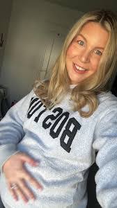 Colleen Bean's Instagram, Twitter & Facebook