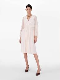 Realizzato in georgette leggero, questo abito è caratterizzato da una delicata. Abito In Georgette Di Pura Seta Rosa Ancora Max Mara