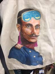 Tote bag found in lost and found