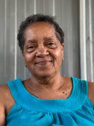 Andrea Skiles's Instagram, Twitter & Facebook