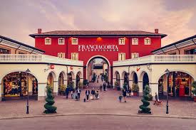 Shop more for less at outlet fashion brands like tommy hilfiger, adidas, michael kors & more. Franciacorta Outlet Village Shopping Day Trip From Bergamo 2021