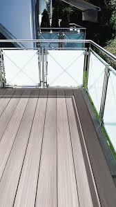Terrassendielen Bpc Terrassendielen Der Parkett Riese Koln Terrassendielen Balkon Gelander Design Balkonentwurf