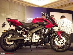 Bajaj pulsar cs400 claims to deliver a top speed of about 130kmph. The All New Bajaj Pulsar 200ns Unveiled Update Rs 84 096 Ex Showroom Pune Team Bhp