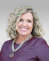 Lisa Arevalo's Instagram, Twitter & Facebook