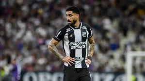 Inter avalia investida no lateral-esquerdo Matheus Bahia