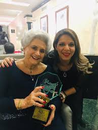 Actors biography of queta lavat : La Preciosa Dona Queta Lavat Quien Famosos A La Carta Facebook