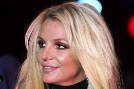 She is credited with influencing the revival of teen pop during the late 1990s and early 2000s. Lirik Dan Chord Lagu Sometimes Dari Britney Spears
