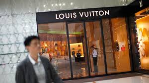 40 dusseldorf (düsseldorf) in germany. Lvmh Neues Rekordjahr Fur Den Luxuskonzern