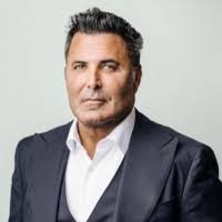 Ian Kaplan's Instagram, Twitter & Facebook