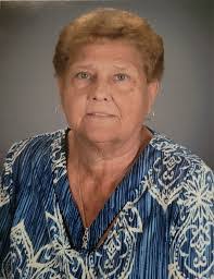 Tammy Everett's Instagram, Twitter & Facebook