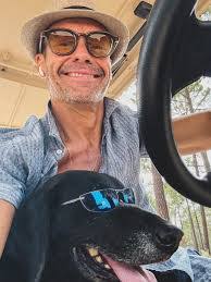 Kris Chavez's Instagram, Twitter & Facebook