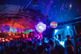 We raved, and then we saved! Schwul Feiern Gehen Hamburgs Nachtleben