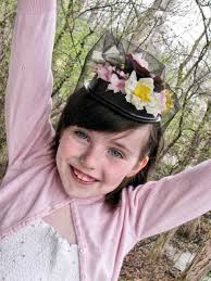 Recycled Crafts: Microwave Dinner Tray to Flower Pillbox Hat