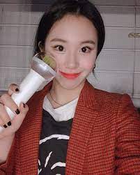 To turn the feature off again, press shift five times. Twice Went To Iu Concert 3 Twice Nayeon Kpop Girls