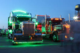 Pin By Iowa 80 On Big Rigs Semi Trucks Trucks Big Trucks