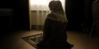 Setakat ini, kita dijelaskan bahawa kita digalakkan melakukan sujud sahwi apabila kita terlupa sesuatu perbuatan sunat ab'adh, iaitu doa qunut atau tahiyat awal yang tidak termasuk dalam 13 rukun solat. Tata Cara Sujud Sahwi Sebelum Atau Sesudah Salam Dream Co Id