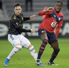 Tagliafico also tells about his new look. ð€ð…ð‚ ð€ð‰ð€ð— On Twitter Tagliafico Playing With Glasses Is Difficult Especially When They Get Dirty And Foggy I Didn T See The Striker Of Lille Reaching Towards Stekelenburg It S Very Hard To