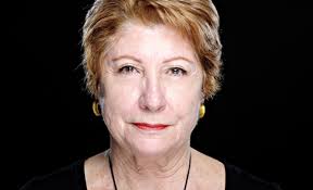She attended and graduated from medical school in 1972, having over 49 years of diverse experience, especially in general practice. Laura Pons Lleva La Poesia Menorquina Al Teatre Principal De Mao Menorca Al Dia