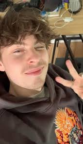 outdoorsy person seeking new job adventure