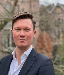 Peter Bos's Instagram, Twitter & Facebook