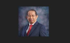 Tan sri abdul aziz shamsuddin (born 10 june 1938) is the former malaysia minister of rural and regional development. Tan Sri Dato Sri Dr Wan Abdul Aziz Wan Abdullah Archives The Leaders Online
