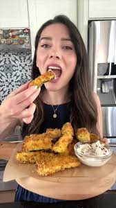 Zucchini Fries #zucchini #zucchinifries #cooking #foodtok #easyrecipes  #cooking #easyrecipe #veggierecipe #veggie #airfryer #airfryerrecipes