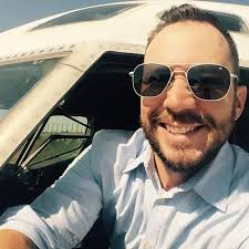 What do you mean, you don't work alongside your mom and publicly honor her?  💐We couldn't wait to start celebrating Mother's Day, so we didn't.  #Airline #FlightAttendant #UnitedAirlines #UnitedFamily #MothersDay