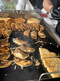 Birria De Res Estilo Tijuana Los Angeles Quesabirria Tacos In East La Mexican Food Recipes Fair Food Recipes Food Cravings