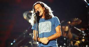 Frontman del gruppo pearl jam, ha pubblicato anche alcuni lavori come solista ed è annoverato fra i principali esponenti del movimento grunge. Thanks Eddie Vedder Semi Rad Com