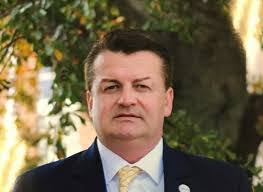 Dennis Beavers's Instagram, Twitter & Facebook