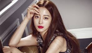 Song hye kyo (송혜교)' roem fashion spring 08. Netizens Bash Han Ye Seul With Hate Comments Because Of New Tattoo Kdramastars