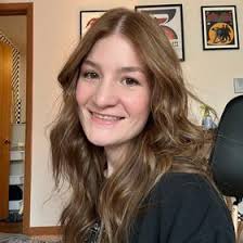 Lily Cadwallader (carlylilycad)