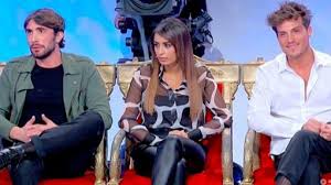 Il programma, condotto da maria de filippi, mette a confronto diverse generazioni di uomini e donne in cerca d'amore. Uomini E Donne Scelta Carlo Pietropoli E Sara Shaimi Annunciata La Data Lanostratv