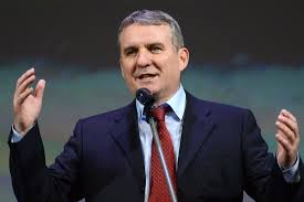 В дагестане автомобиль врезался в кирпичный забор, погибли 2 человека: Vc9 6z1n Lif2m