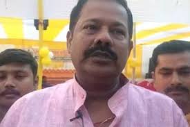 MP Ajay Nishad: मुजफ्फरपुर सीट से टिकट नहीं मिलने से नाराज सांसद अजय निषाद  'मोदी के परिवार' से हुए अलग, कांग्रस में होंगे शामिल | MP Ajay Nishad:  Angered by not getting