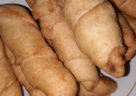 Bagi kamu yang hobi memasak pasti tahu, untuk membuat adonan tersebut dibutuhkan alat penggiling adonan.biasanya kita menyebut dengan gilingan mie. Resep Gampang Pisang Molen Tanpa Ampia Aneka Resep Nusantara