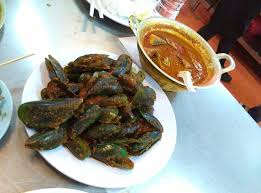 1 biji bawang besar, 3 biji bawang putih, 15 batang cili kering (kisar sehingga halus), 1 sudu teh sos tiram, 3 titik minyak bijan, udang, garam, gula, ajinomoto. Udang Galah Yang Menggugah Selera Picture Of Asam Pedas Junior Melaka Tripadvisor