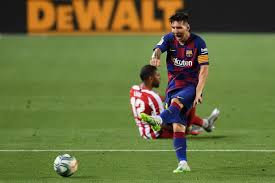 Aggregate score {{ mactrl.match.homescoreaggr }} : Fc Barcelona 2 2 Atletico Madrid Barca Pay Penalty As Laliga Title Hopes Fade Despite Messi 700th Goal London Evening Standard Evening Standard