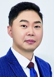 Weiping Li's Instagram, Twitter & Facebook