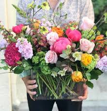 Bakersfield is nestled in california's southern central valley. About Us Bakersfield Ca Same Day Flower Delivery Garden District Flowers