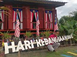 Perbadanan bukit bendera (phc) dalam satu kenyataan berkata, pasukan operasi kereta api funikular pusat peranginan itu sedang berusaha untuk membetulkan beberapa perkara berhubung perkhidmatan. Cara Kreatif Sambut Merdeka