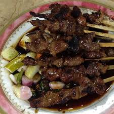 Sate, salah satu hidangan paling populer di indonesia ini memiliki cita rasa yang sangat enak. Sate Enak Di Jakarta Mari Mangan